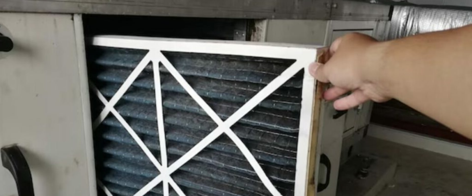 5 Essential Tips on How to Install an Air Filter in Furnace for Cleaner Air and Effective Top HVAC Repair Results